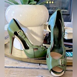 Olive green 38 Platform heel: Charles&Keith
